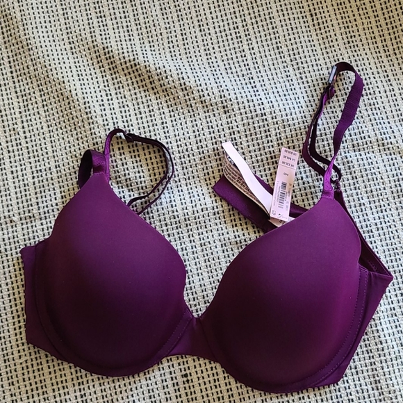 VICTORIA'S SECRET BRA 34D - Picture 1 of 3